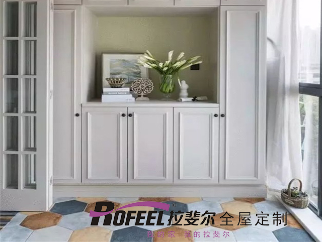神马电影网衣櫃 | 別（bié）傻傻在陽台放（fàng）晾衣杆（gǎn）